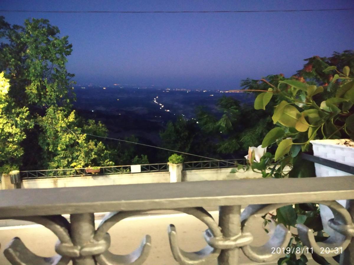 Apartamento La Casa Dei Panorami Di Colobraro Exterior foto